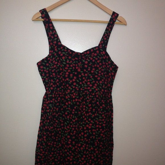 *Clearance* NWOT Urban Outfitters Pins + Needles Cherry Dress Size Medium - Picture 5 of 7